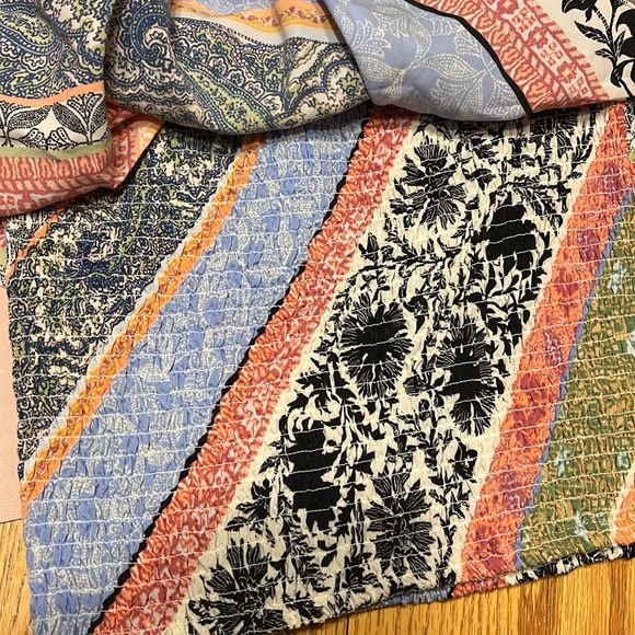 O’Neill Cropped Multi-patterned, multi-colored Crop Top - Picture 3 of 5